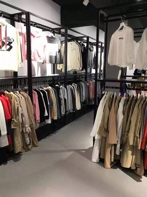 35000件品牌服裝低至5元！大興大型倉庫特賣引爆服裝批發(fā)熱潮